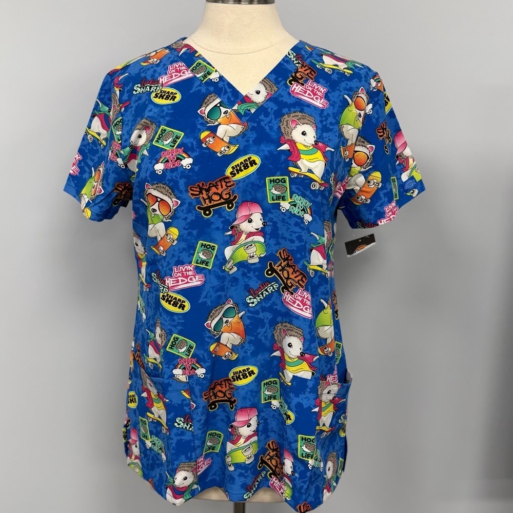 NWT Dickies Scrub Top S Blue Hedgehog Skater Scrubs Medical SK8R Skateboard RN